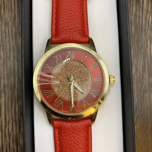Manhattan by Croton Wristwatch Red Buckle Band Roman Numerals Gold Tone New